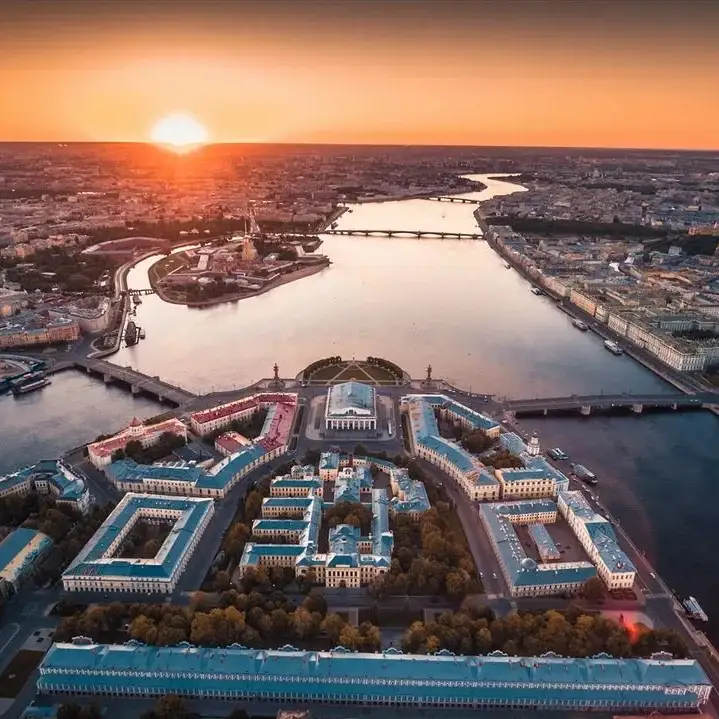 Таля тревел. Санкт-Петербург с высоты птичьего полета. Что в Питере считать центром города.